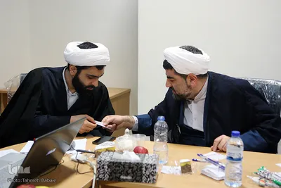 نشست شناخت دیگران و شناخت خود