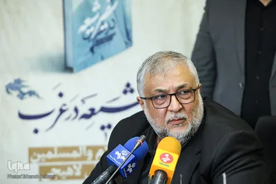 آیین معرفی کتاب سفیر شیعه در غرب