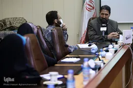 آیین رونمایی از کتاب «بخور، نخور» نوشته محمد حسن‌زاده