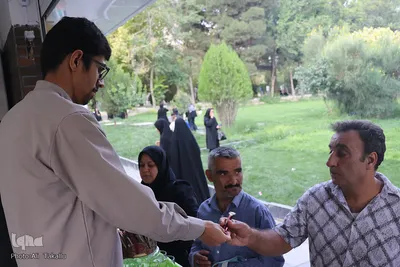 ایستگاه صلواتی کمیته خادمین الشهداء ملایر

