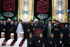 مراسم تعویض پرچم گنبد حرم حضرت اباالفضل العباس(ع) از قرمز به مشکی
