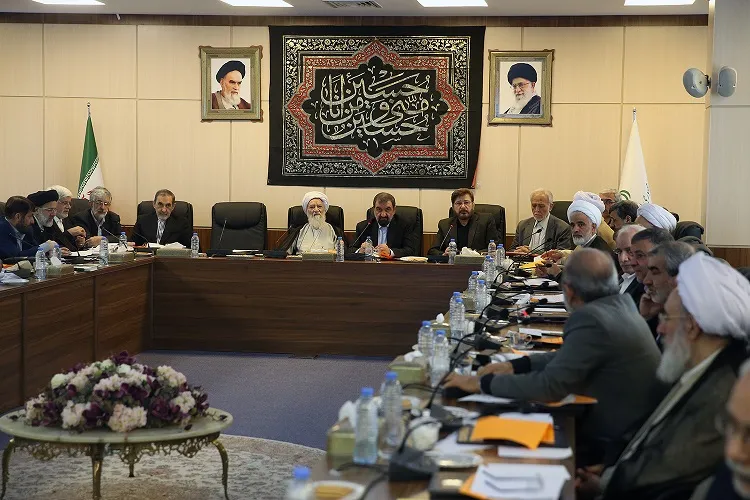 مجمع تشخیص مصلحت اظهارات معاون اول رئیس‌جمهور را تکذیب کرد/ مجمع فارغ از فشار لوایح را بررسی خواهد کرد