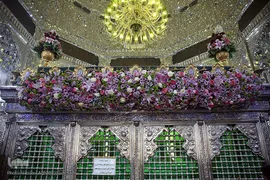 مراسم تعویض پرچم آستان منور حضرت عبدالعظیم حسنی(ع)