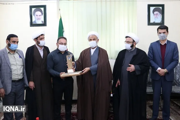 تقدیر جهاد دانشگاهی بوشهر از خانواده شهید مدافع سلامت
