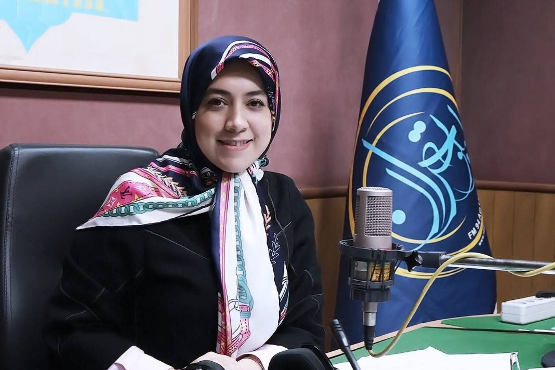 «صدای میدان» روایتگر حماسه مردمی است که پرچم ایران را زمین نگذاشتند