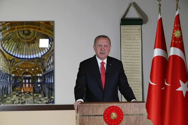 أردوغان يدعو لإعلان 15 مارس 