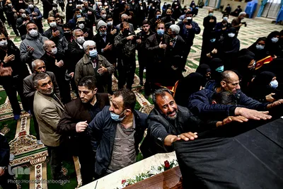 Tausende Menschen nehmen Abschied von Ayatollah Alavi Gorgani