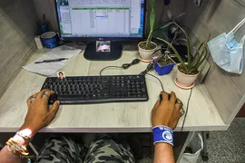 حمایت در بحث اشتغال معلولین در ایران از کارآمدترین موضوعات توانبخشی حرفه ای و اجتماعی معلولان محسوب شده است

