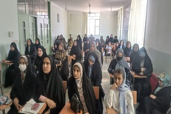 کارگاه «جهاد تبیین» ویژه فعالان قرآنی در دیواندره برگزار شد