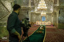 جزء خوانی قرآن کریم در حرم مطهر شاهچراغ (ع)