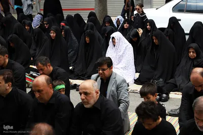 اقامه نماز ظهر عاشورا در اهر