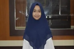 Siswi Kelas 2 MTsN Andalan Pekanbaru Juara 1 MTQ Tijan Annur Qatar 2022