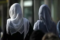 Kanada müsəlmanları hicab qadağasına etiraz etdilər