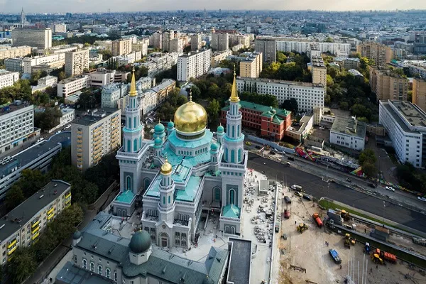 Муфтий Шейх Равиль Гайнутдин поздравляет с Днем Москвы!