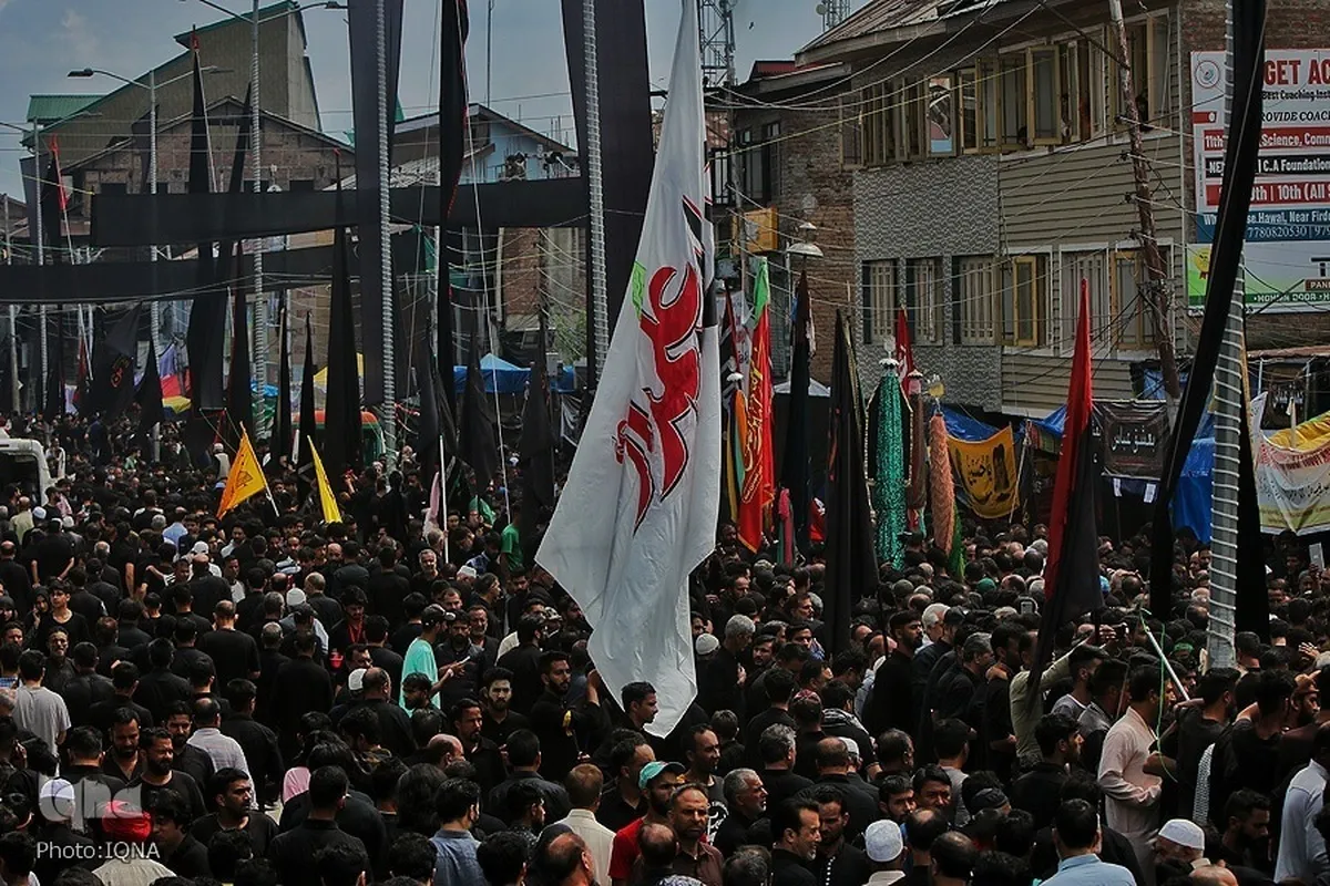 عزاداران حسین(ع) کی عزاداری کی کشمیر میں