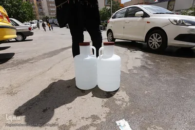 صف آب آشامیدنی در شهرستان همدان