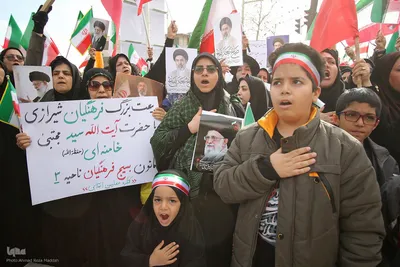 بیعت فرهنگیان شیرازی با سومین رهبر معظم انقلاب اسلامی
