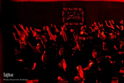 مراسم شب عاشورای حسینی (ع) در دانشگاه آزاد کرج