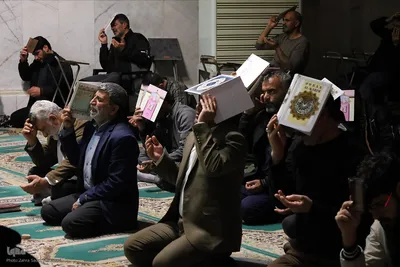 احیای شب نوزدهم ماه رمضان در امامزاده سیدمحمد(ع) خمینی‌شهر