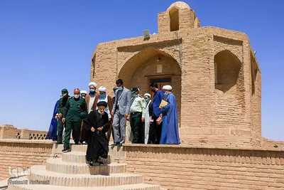 دیدار نماینده ولی فقیه در خراسان‌جنوبی با خانواده شهید عبادی