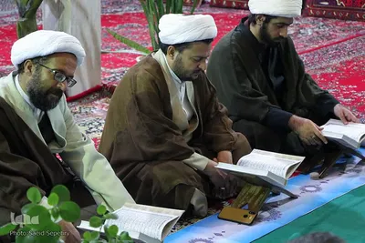 کرسی تلاوت قرآن کریم
