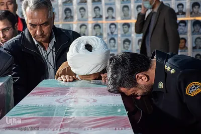 استقبال از پنج شهید گمنام دوران دفاع مقدس