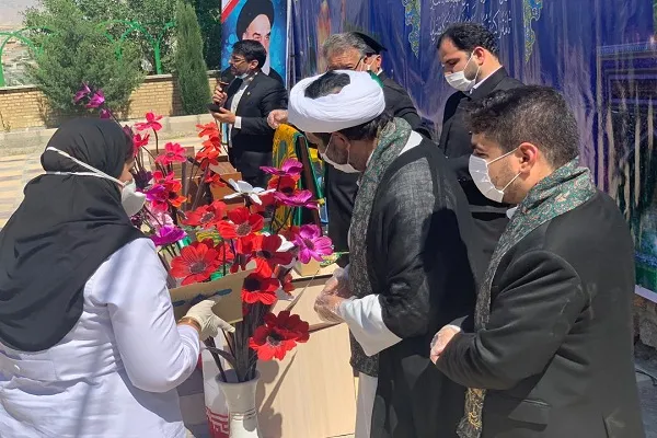 خادمان رضوی از مدافعان سلامت کردستان تقدیر کردند