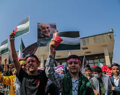 تجمع دانش آموزان شیرازی در حمایت از کودکان غزه