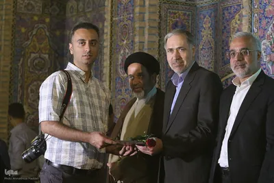 همایش تجلیل از یاوران وقف در شیراز