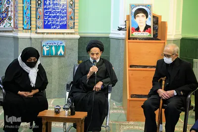 دیدار مسئولان ارشد خراسان‌جنوبی با خانواده شهید نقدی پور