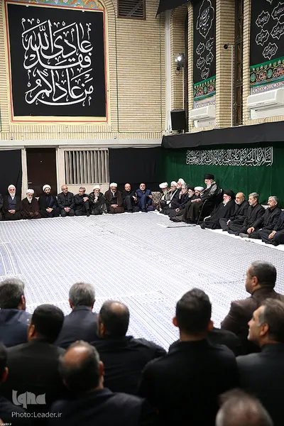 مراسم عزاداری شب عاشورای حسینی در حسینیه امام‌خمینی(ره)