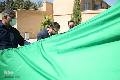 اهتزاز پرچم محمد(ص)، پیامبر رحمت در شیراز