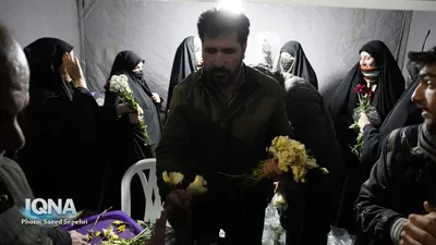 خدمت‌رسانی موکب بسیج دانشجویی ملایر به مردم