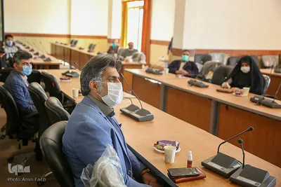 نشست «زن، فرهنگ و هنر اسلامی و خودباوری» در شيراز‎