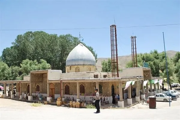 امامزاده سید محمد(ع) در روستای بارده پذیرای مهمانان نوروزی