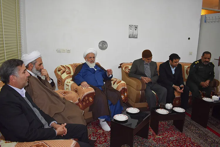 خاطرات شهدا و ایثارگران بهاباد گردآوری شود