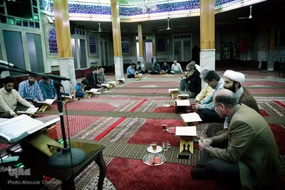 از افطار تا سحر با جلسات قرآنی شهر تهران ـ مسجد امام سجاد(ع) 