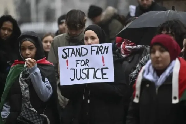 Expert Links Western Anti-Palestine Stance to Surge in Islamophobia