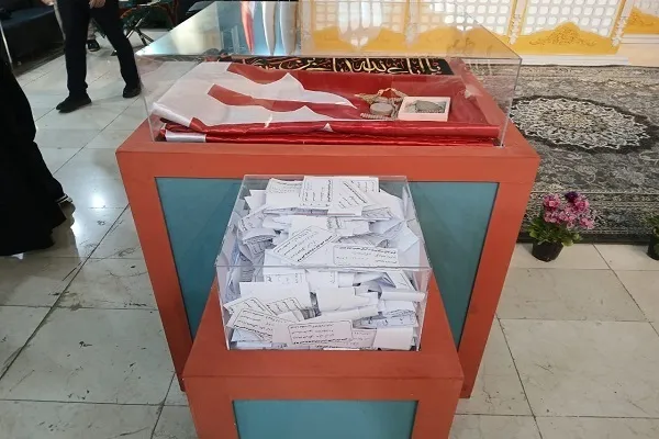 圣陵旗帜亮相《古兰经》展（附照片）