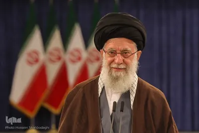 حضور مقام معظم رهبری در پای صندوق رای