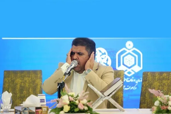 قارئ القرآن الحقيقي لايصطف إلى جانب جبهة الباطل