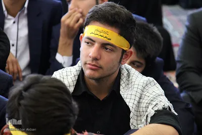 دیدار جمعی از دانش آموزان بسیجی با امام جمعه شهرکرد