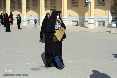 اقامه نماز عید فطر در امامزاده جعفر(ع) یزد