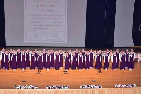 Merkezefendi'de hafızlar icazet aldı
