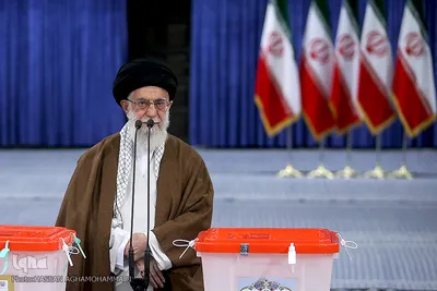 حضور حضرت آیت الله خامنه ای، رهبر معظم انقلاب پای صندوق اخذ رای