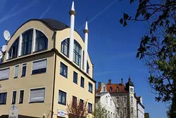 Bombendrohungen an Münchner Moscheen von Neonazigruppe unterzeichnet