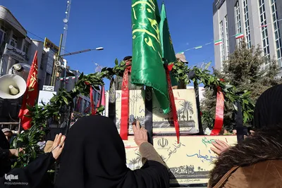 آیین تشییع ۵ شهید گمنام در شهرکرد