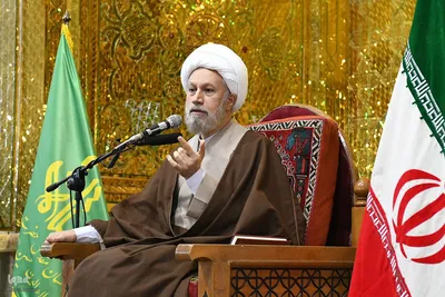 محفل انس با قرآن کریم در حرم سید علاءالدین حسین(ع)