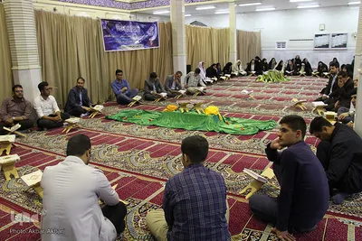 محفل انس با قرآن دانشجویان شاهد و ایثارگر دانشگاه آزاد شهرکرد