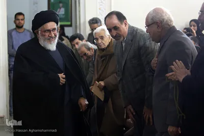  آیت‌الله مصطفی محقق داماد، استاد دانشگاه شهید بهشتیحسن بلخاری 